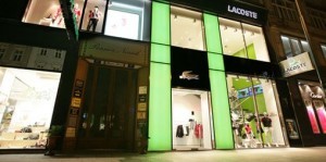 Lacoste Filiale Außenaufnahme